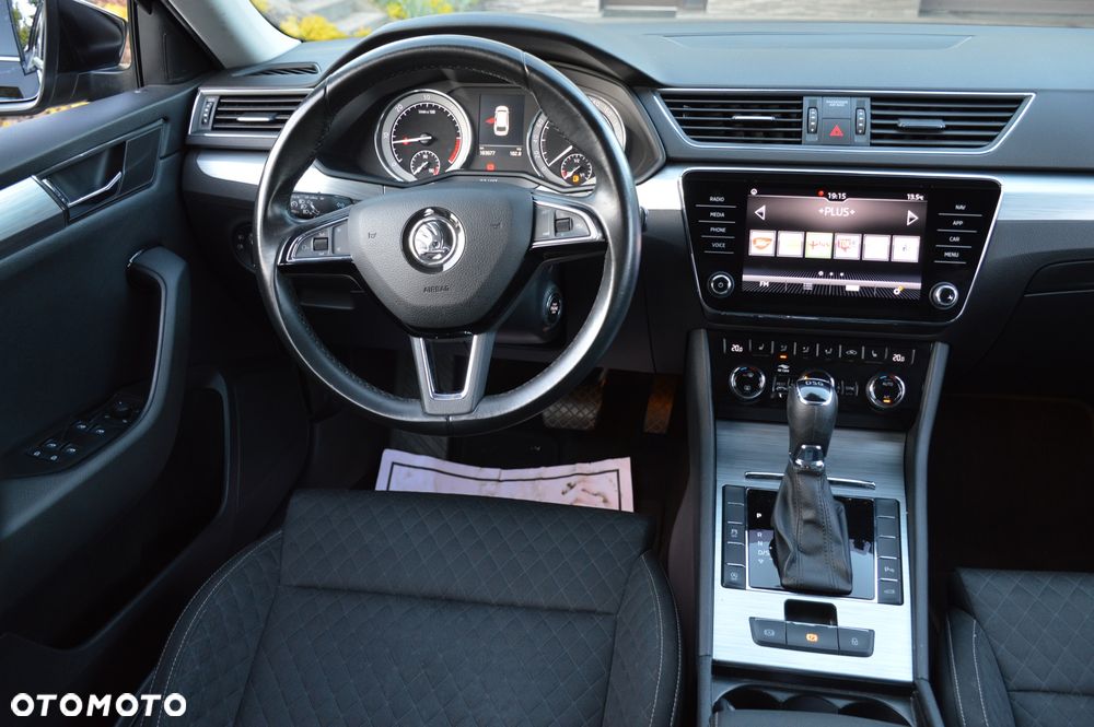 Skoda Superb 2.0 TDI SCR Sportline DSG - 18