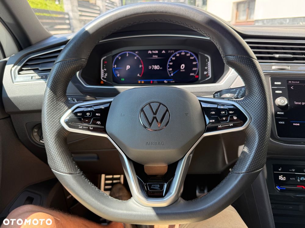 Volkswagen Tiguan 2.0 TDI SCR 4MotION DSG R-Line - 15