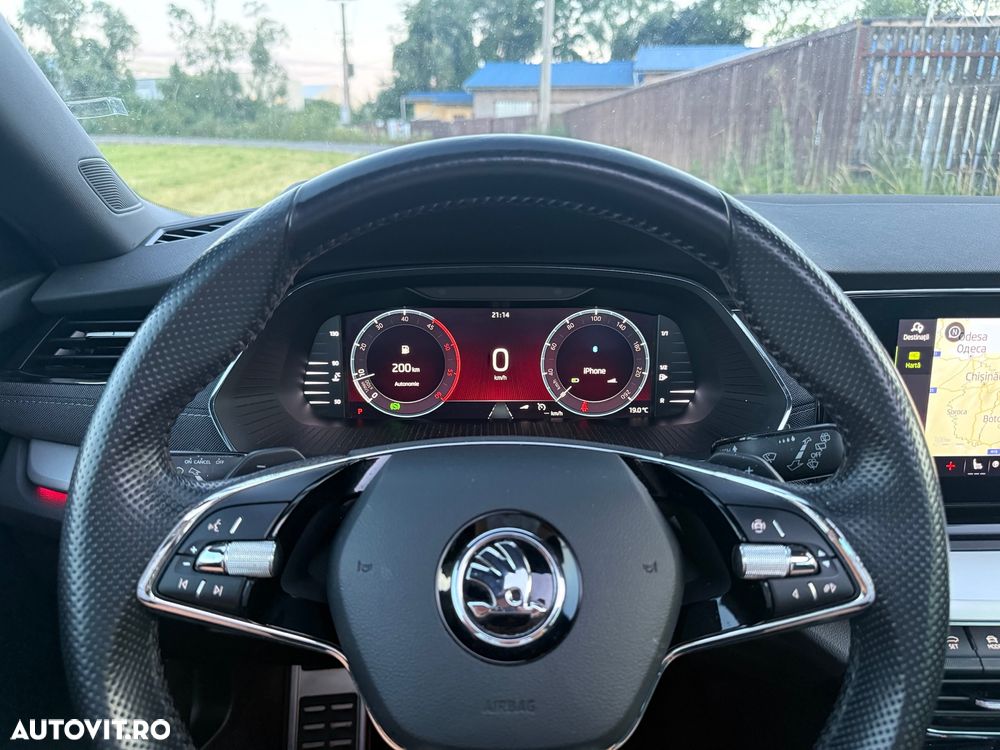 Skoda Octavia 2.0 TDI DSG Sportline - 13