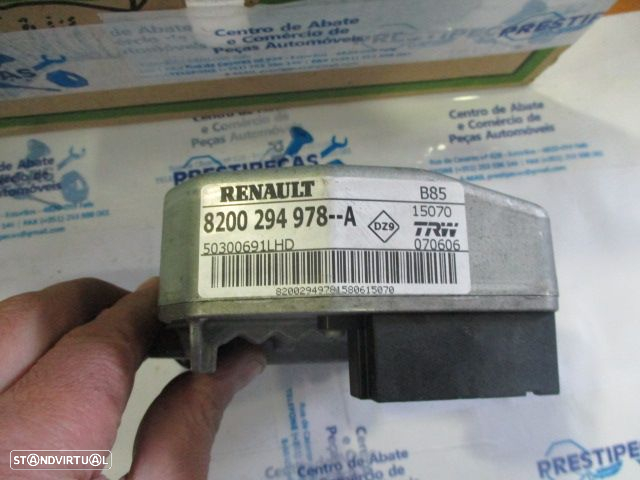 Modulo 8200294978A RENAULT CLIO 3 2006 DIRECAO - 3