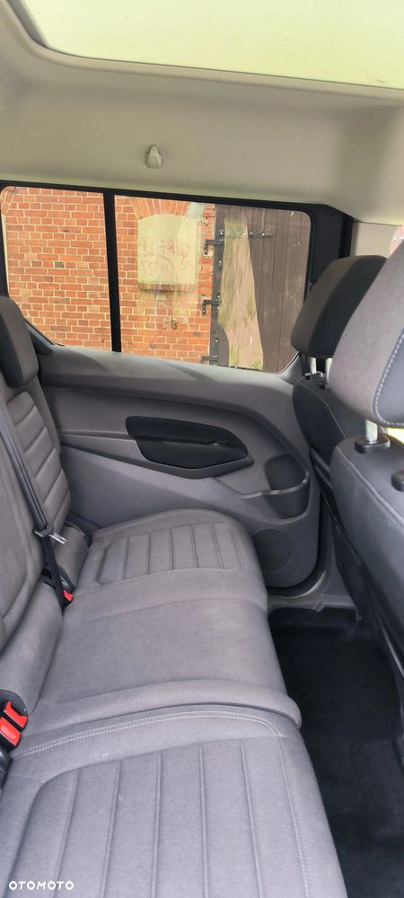 Ford Tourneo Connect Gr 1.5 TDCi Titanium PowerShift - 27