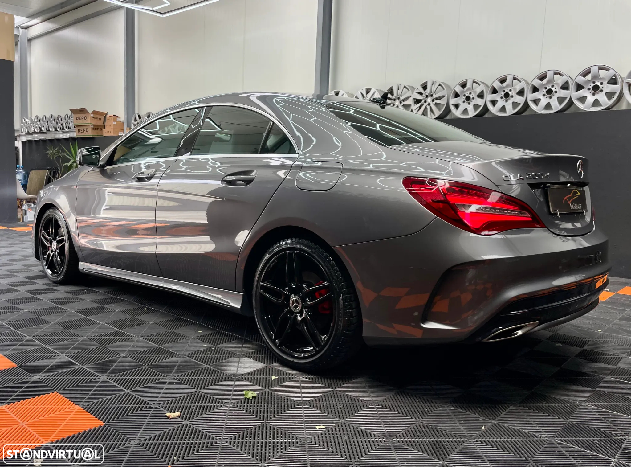 Mercedes-Benz CLA 200 d AMG Line - 14