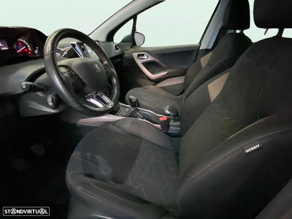 Peugeot 2008 1.2 PureTech Active - 14