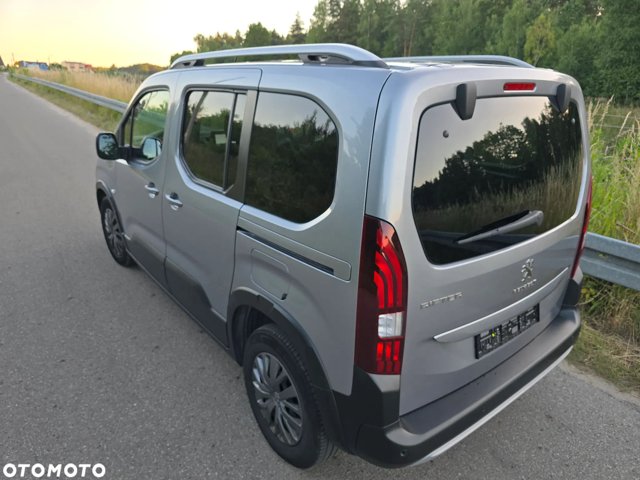 Peugeot Rifter BlueHDI 100 L1 Allure - 35