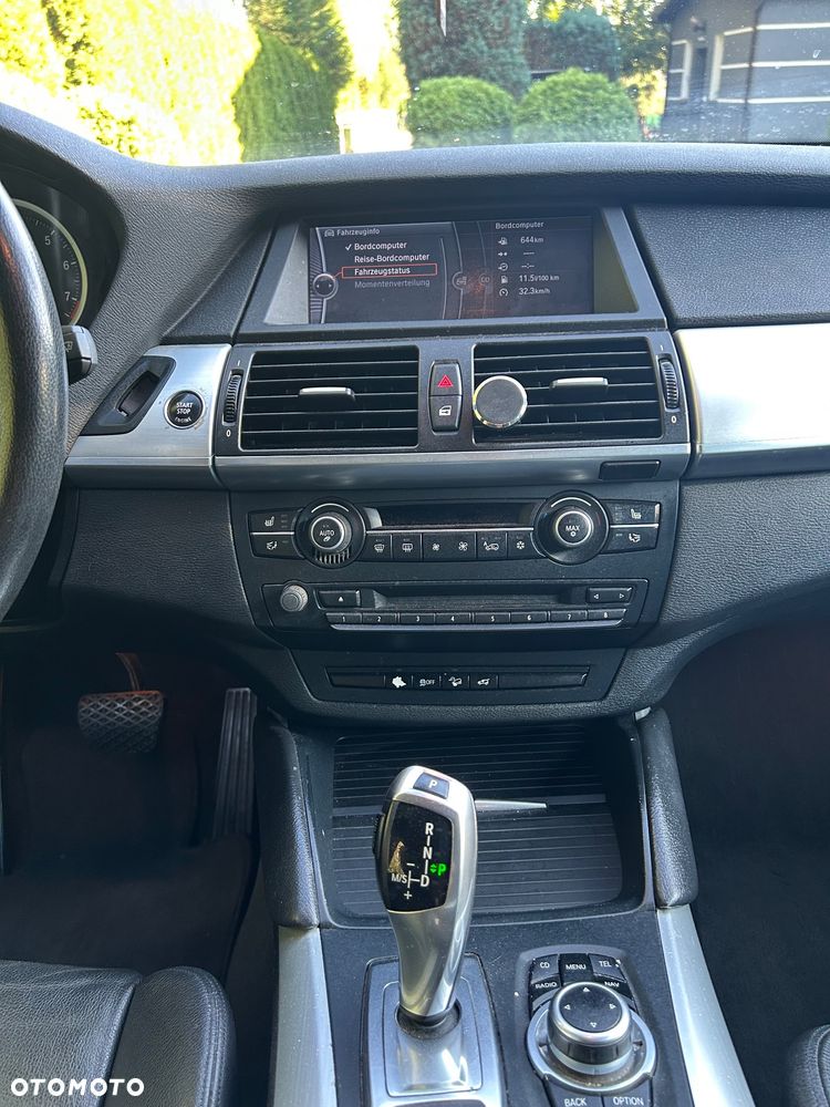 BMW X6 - 11