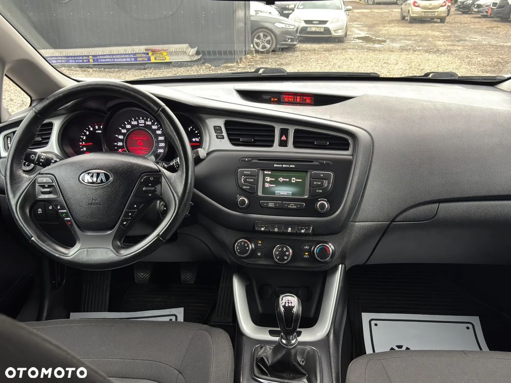 Kia Ceed 1.6 CRDi M - 11