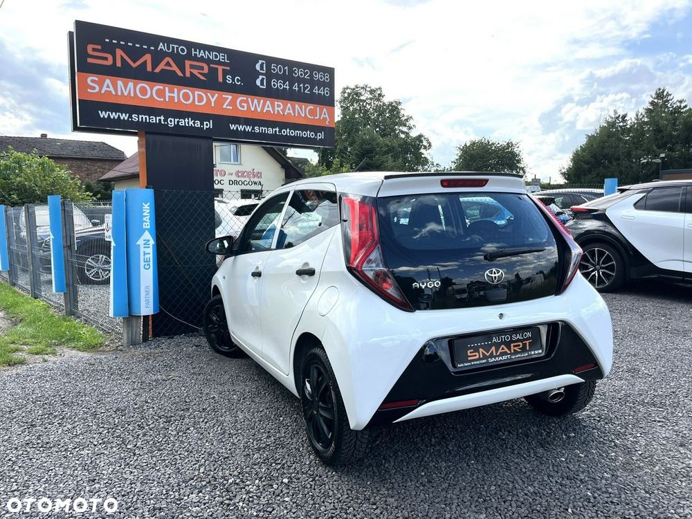 Toyota Aygo x-play club - 4