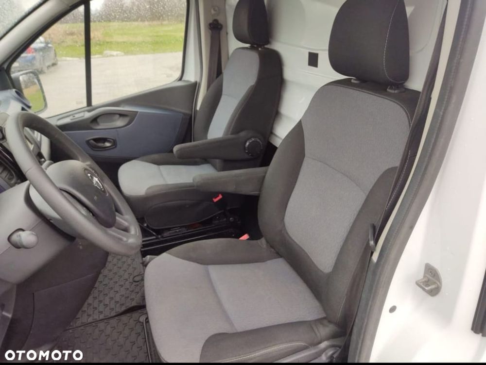 Opel VIVARO - 23