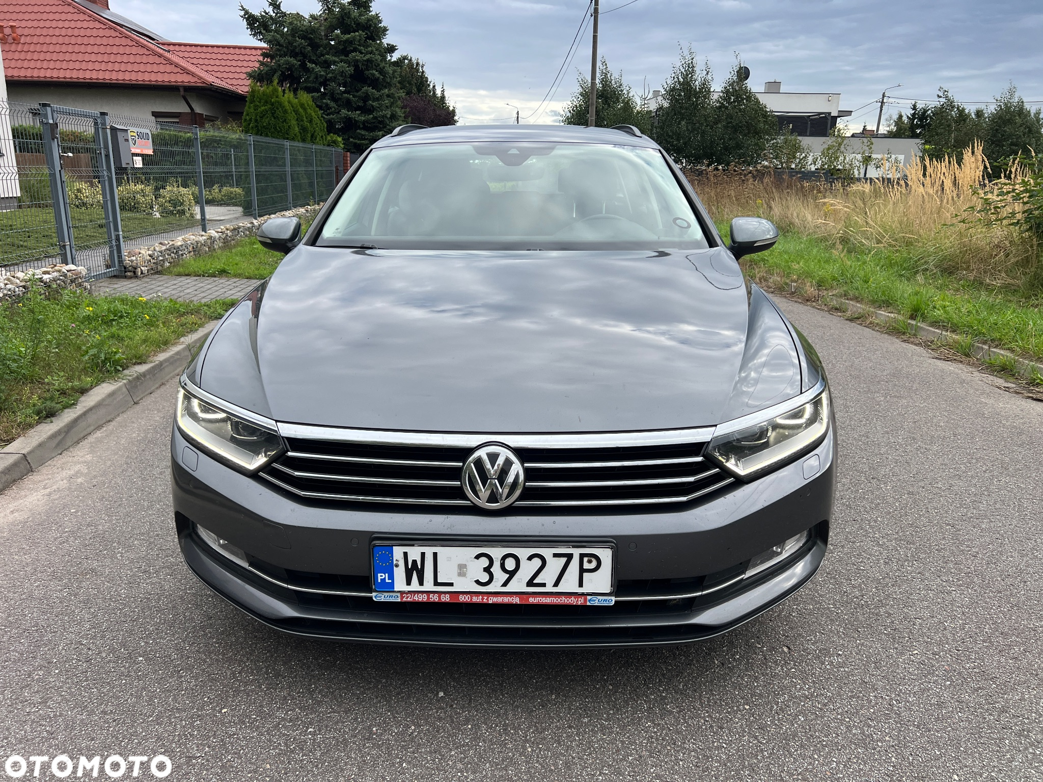 Volkswagen Passat - 2