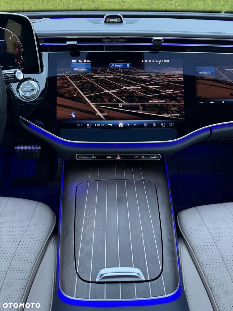 Mercedes-Benz Klasa E 220 d mHEV 4-Matic AMG 9G-Tronic - 30