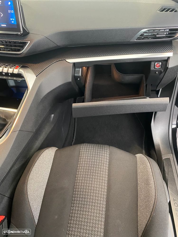 Peugeot 3008 1.5 BlueHDi Active Pack - 40