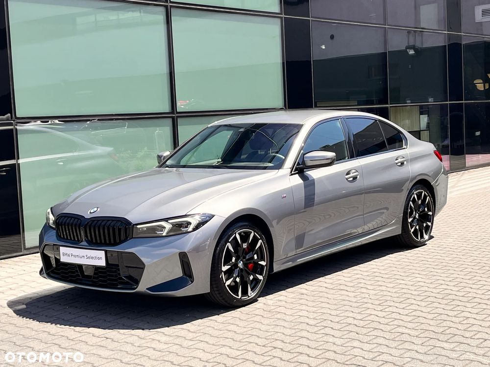 BMW Seria 3 330i xDrive M Sport sport - 30