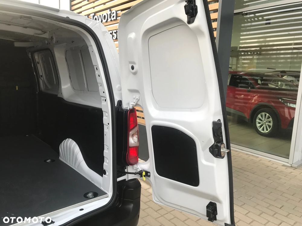 Toyota Proace City - 11