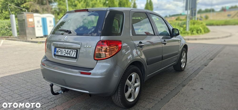Suzuki SX4 1.6 VVT 4x2 Comfort - 4