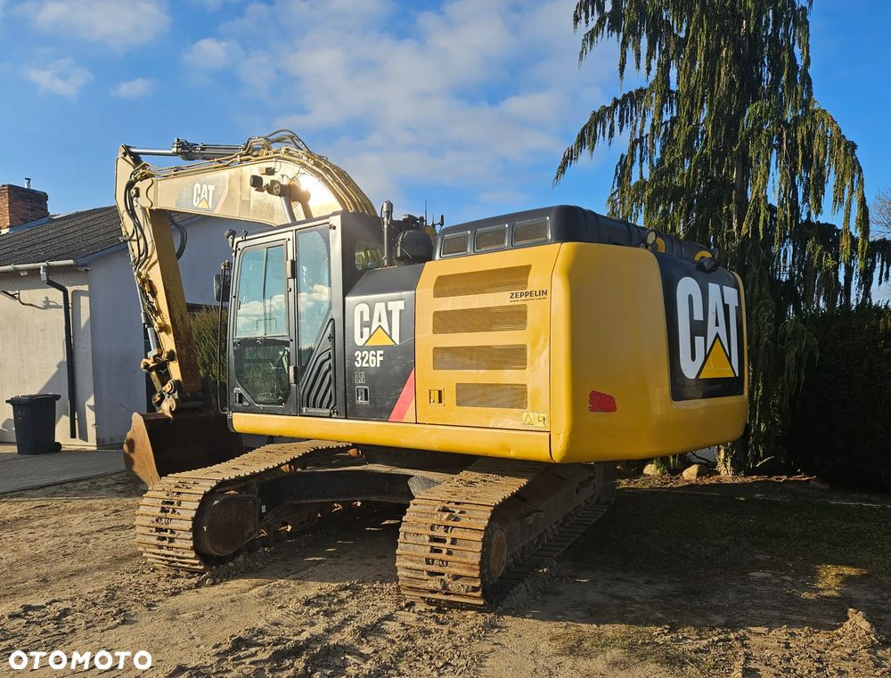 Caterpillar 326F - 2
