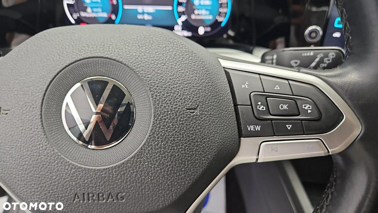 Volkswagen Golf VIII 2.0 TDI Life - 15