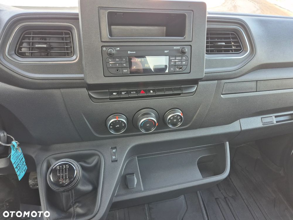 Renault Master (32236) - 15
