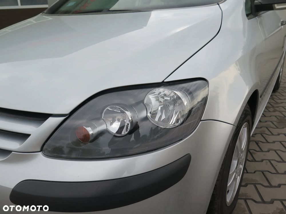 Volkswagen Golf Plus - 12