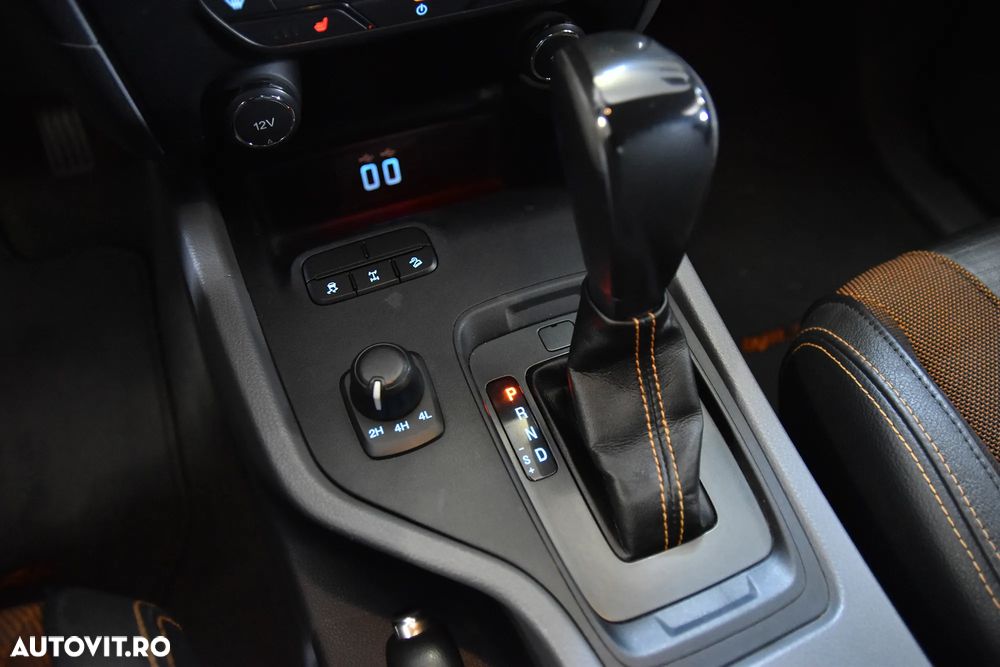 Ford Ranger 4x4 Cabina Dubla WILDTRACK Aut. - 17