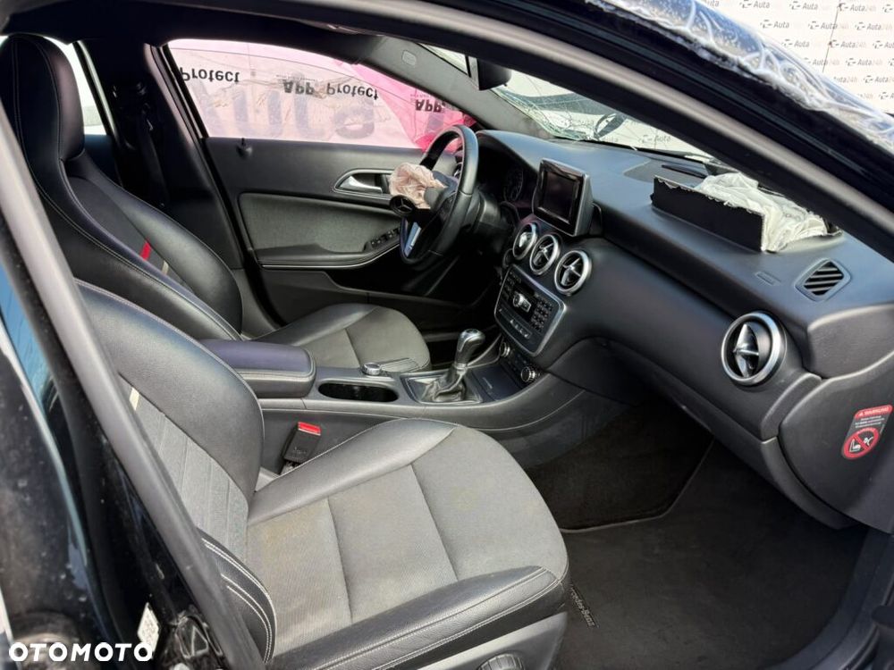 Mercedes-Benz Klasa A 180 SCORE - 14