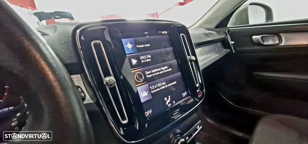 Volvo XC 40 1.5 T2 Momentum Plus Geartronic - 28