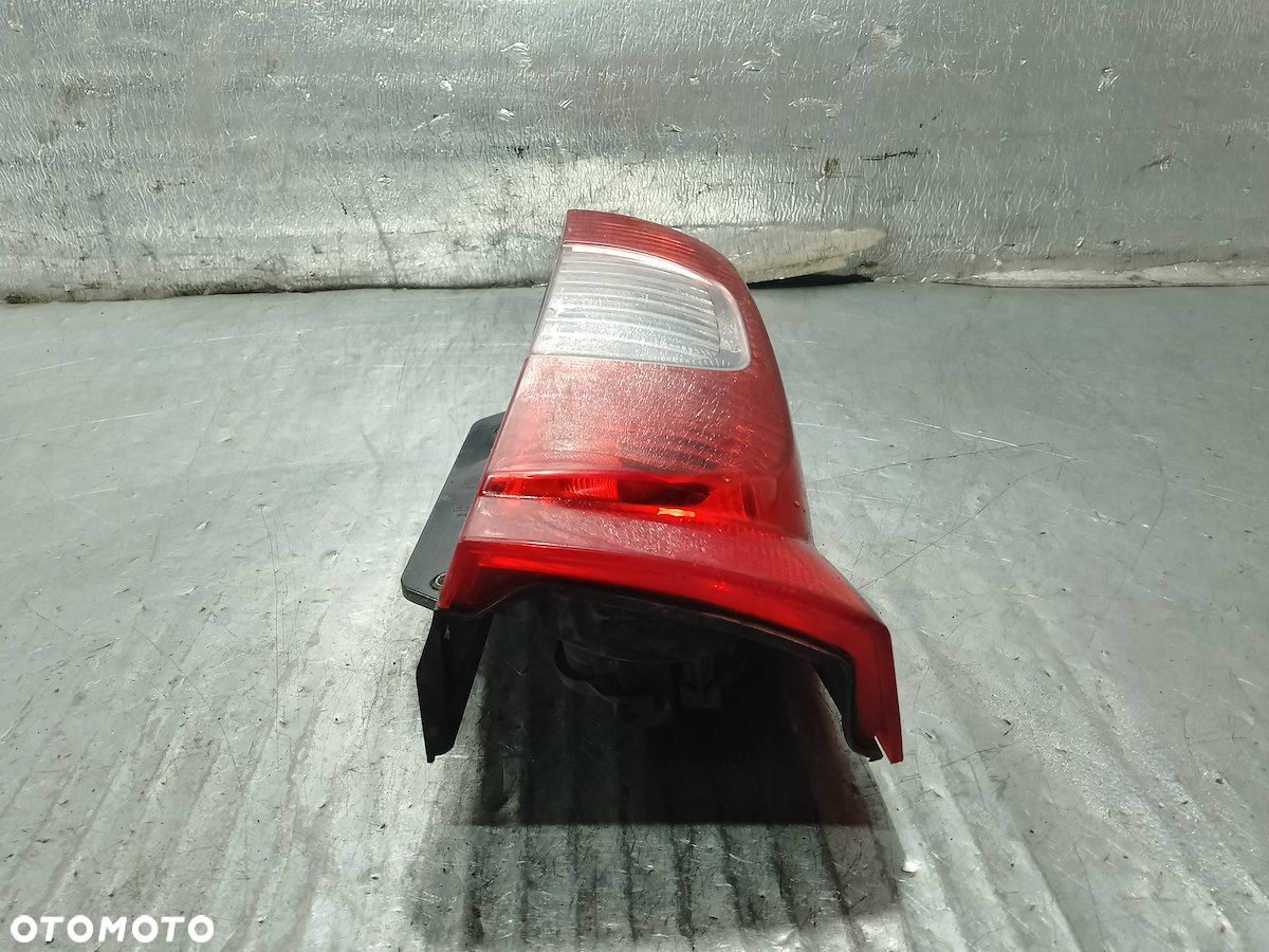 LAMPA TYLNA PRAWA FIAT FIORINO III 01353205080 - 3