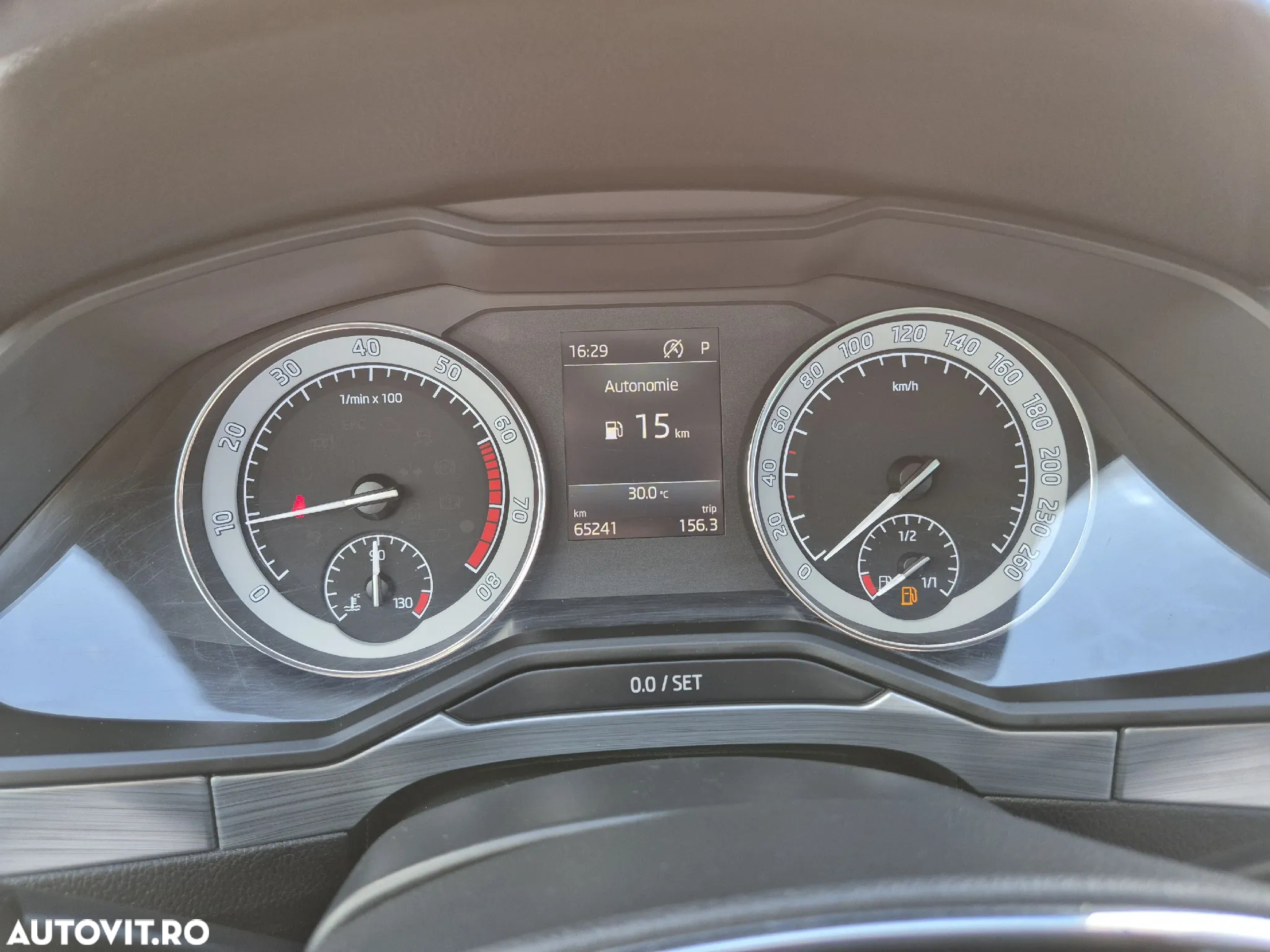 Skoda Superb 1.5 TSI DSG Ambition - 15