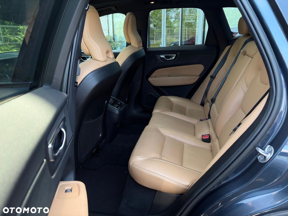 Volvo XC 60 - 13