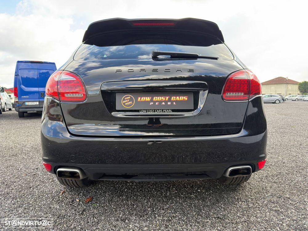 Porsche Cayenne - 26