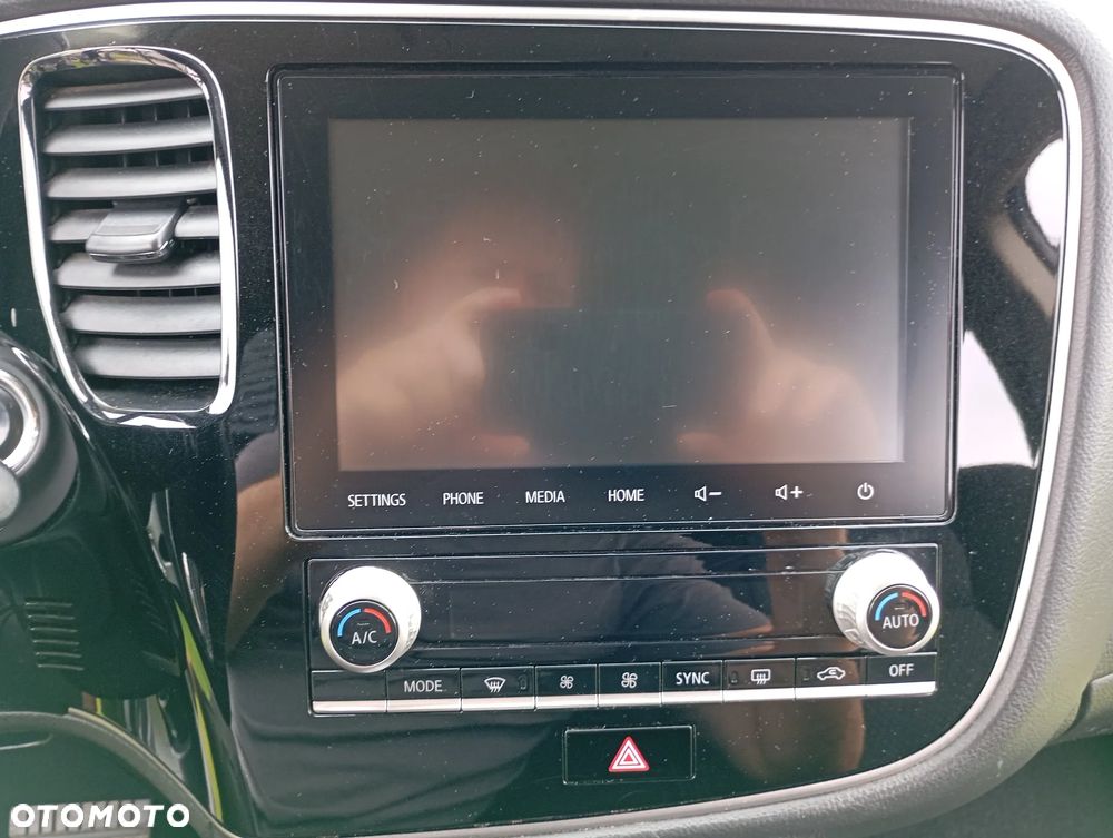 Mitsubishi Outlander - 29