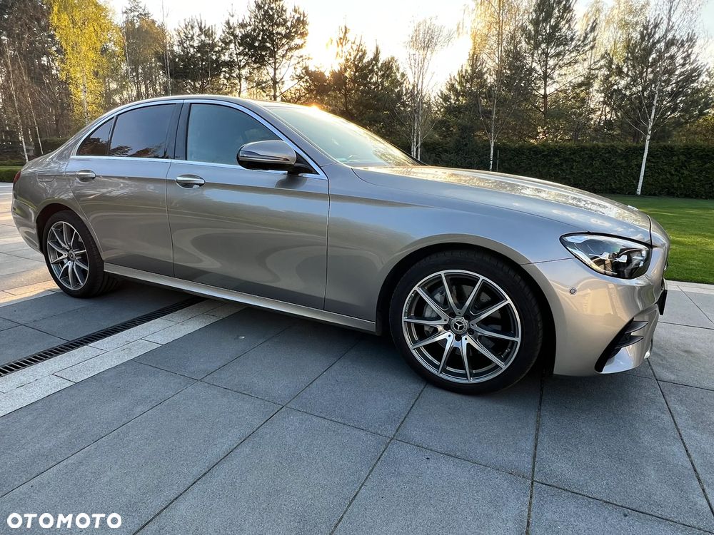 Mercedes-Benz Klasa E 220 d 4Matic 9G-TRONIC AMG Line - 11