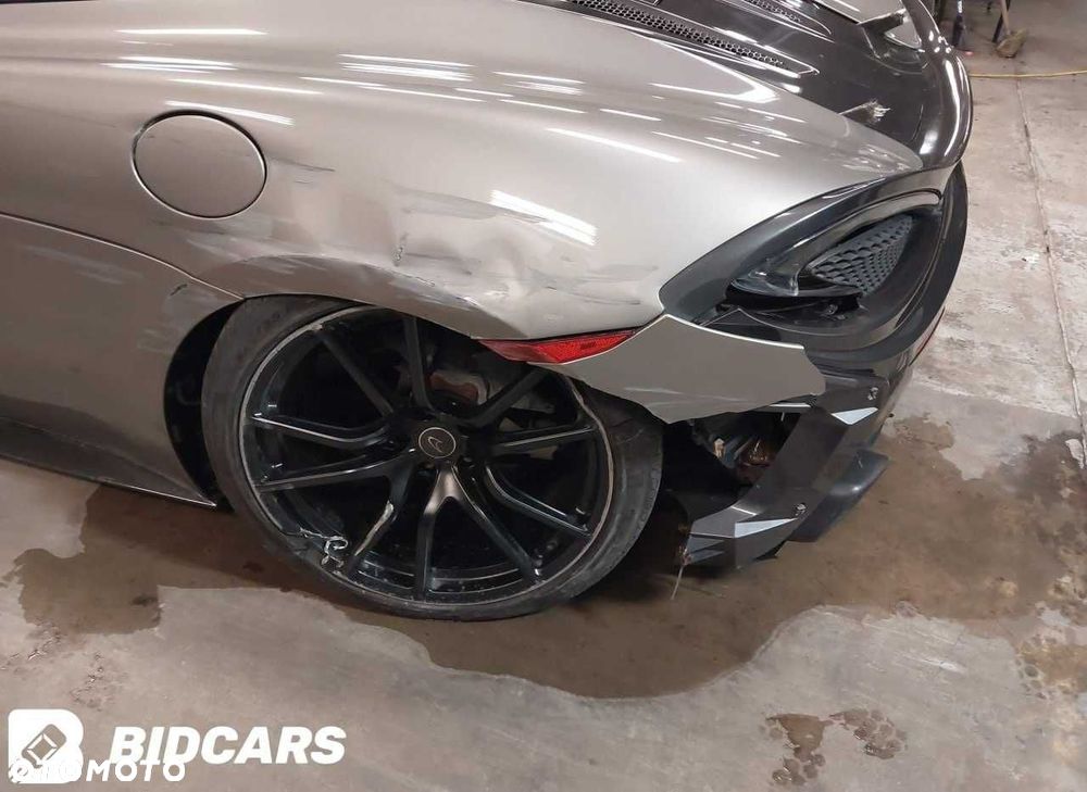 Części z McLaren 570S 3.8L V8 RWD z 2016 roku, wersja USA. - 14