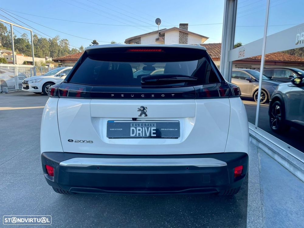 Peugeot e-2008 50 kWh Allure Pack - 5
