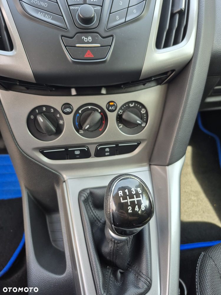 Ford Focus 1.0 EcoBoost Trend - 20
