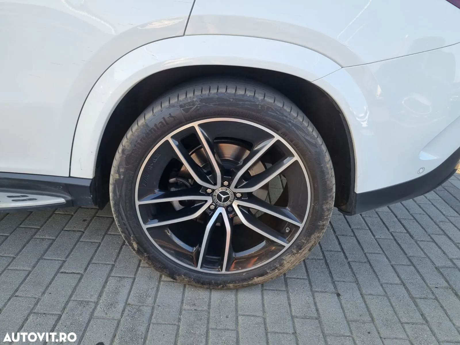 Mercedes-Benz GLE 350 d 4Matic 9G-TRONIC AMG Line - 26