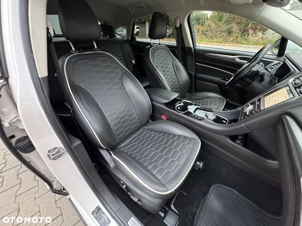 Ford Mondeo 2.0 EcoBlue Vignale - 33
