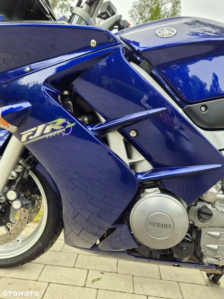 Yamaha FJR - 17