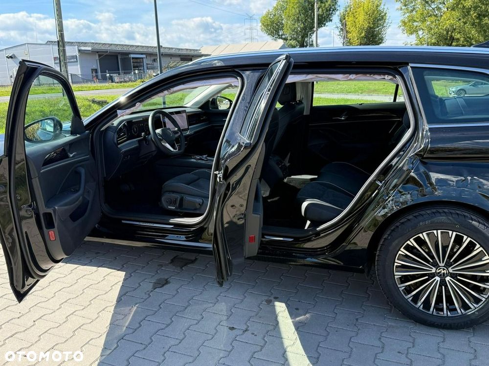 Volkswagen Passat - 17