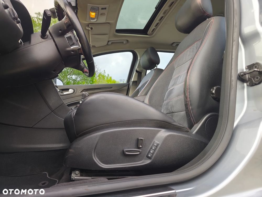 Ford Mondeo 2.2 TDCi Titanium S - 11