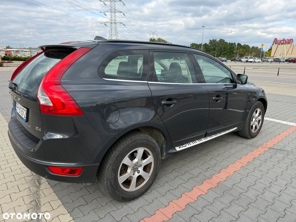 Volvo XC 60 D4 Momentum - 9