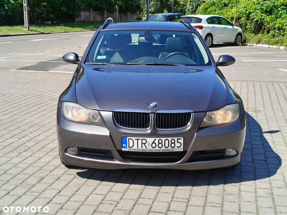 BMW Seria 3 318i - 12