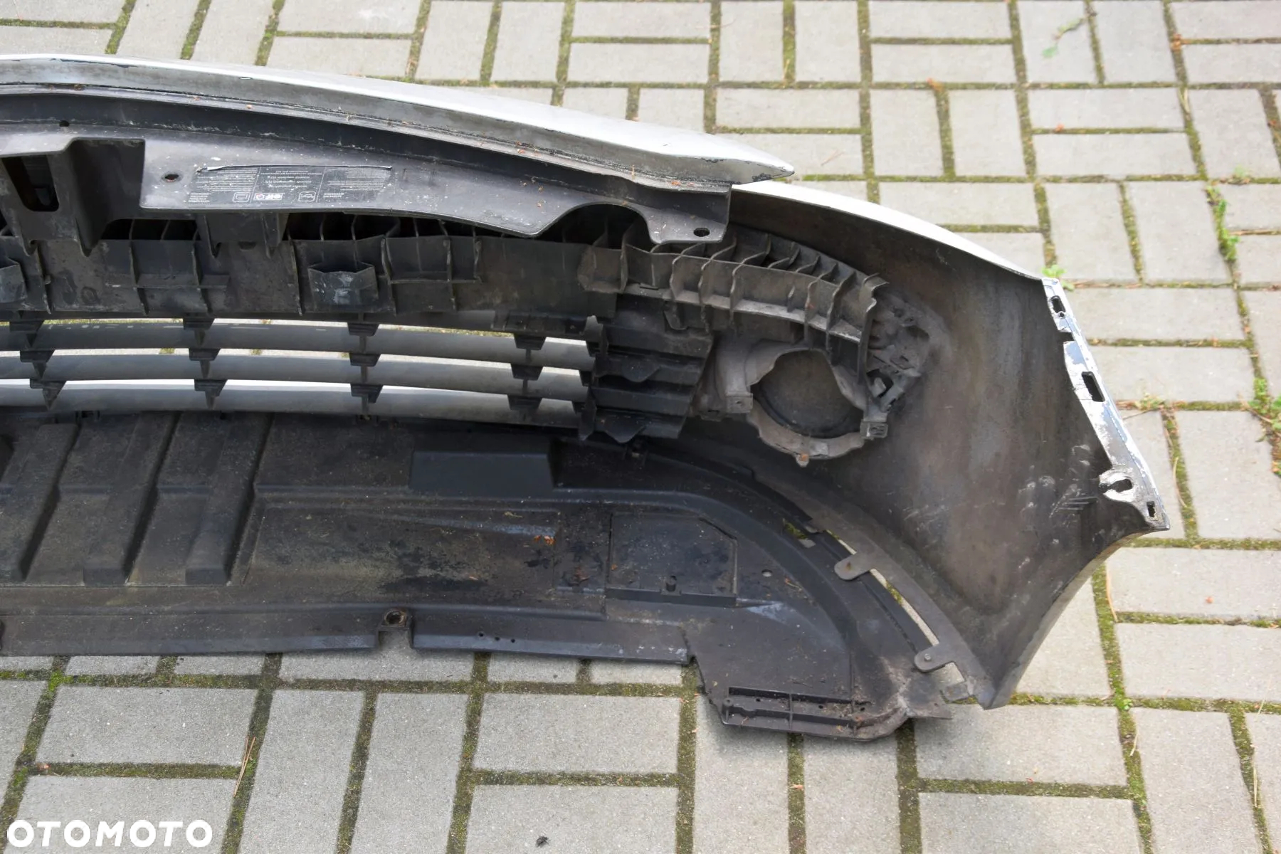 Renault Clio III 3 Zderzak przód przedni srebrny TED69 185 kompletny - 9