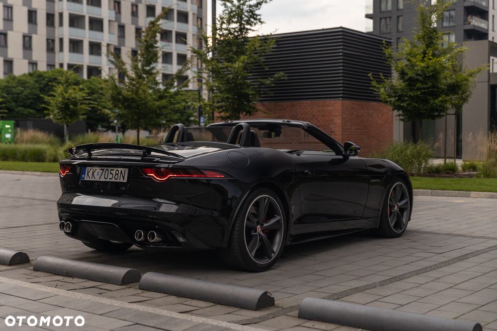 Jaguar F-Type R AWD - 22
