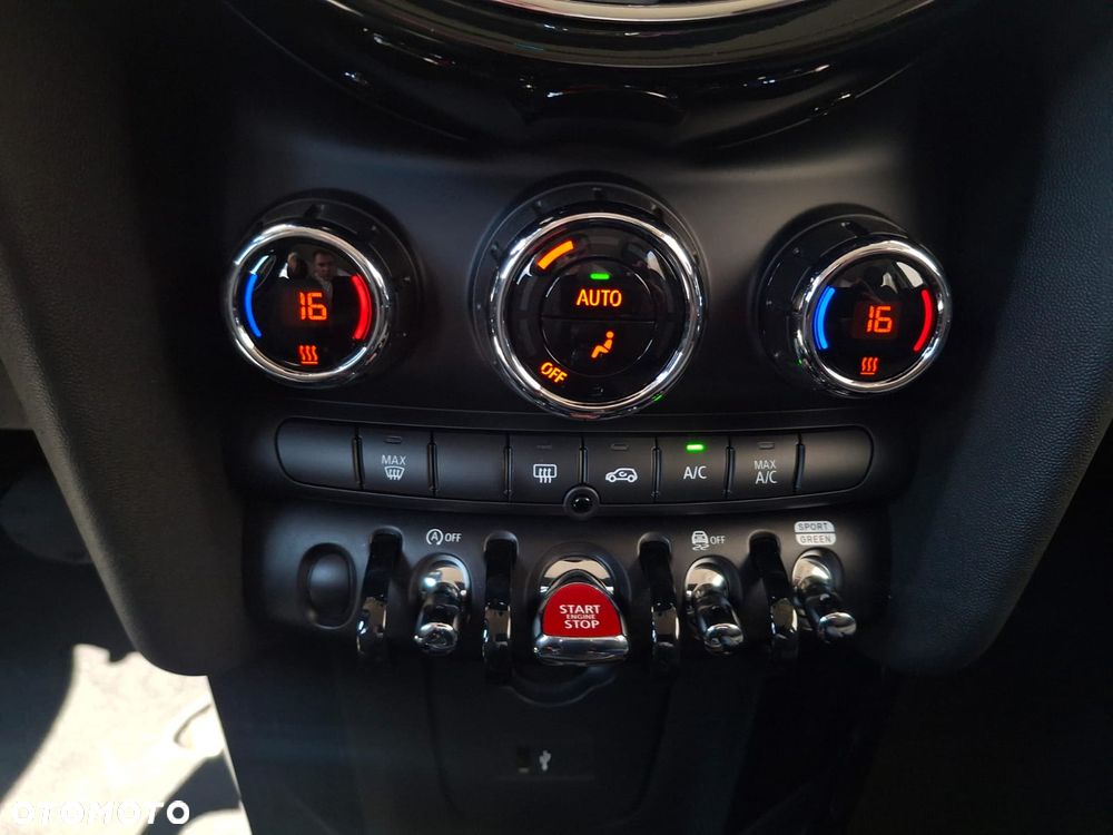 MINI Cooper Classic Trim - 12