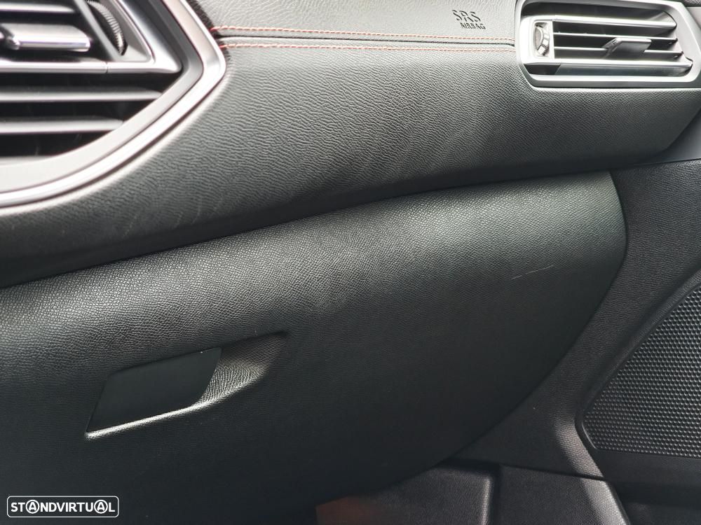 Peugeot 308 1.6 BlueHDi GT Line - 29