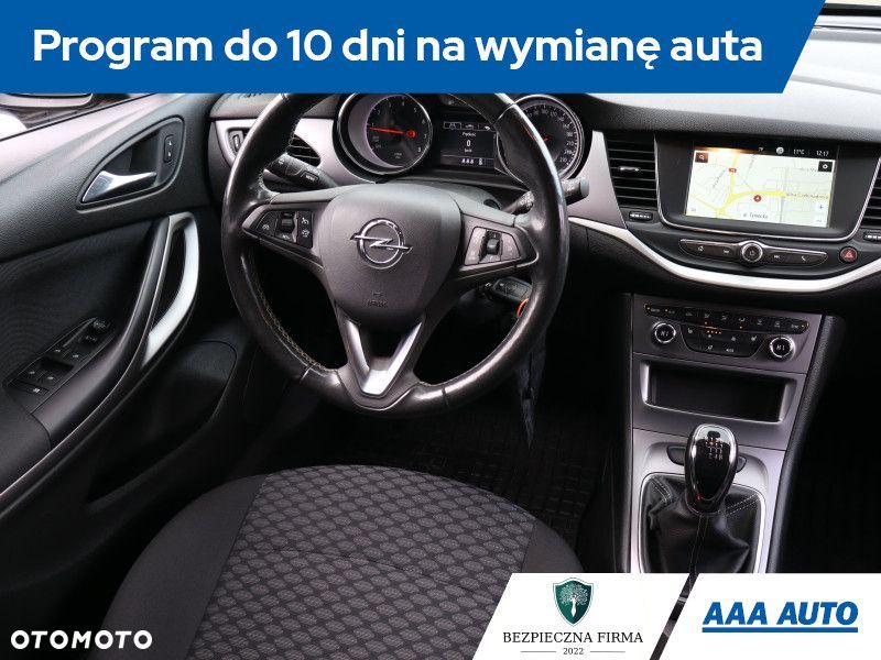 Opel Astra - 8