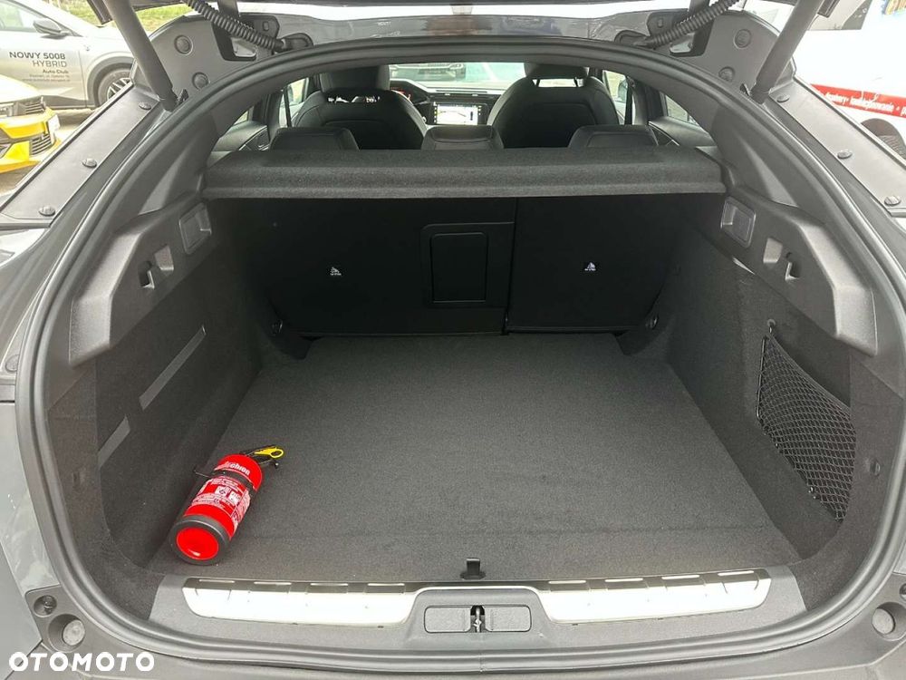 Peugeot 408 - 10