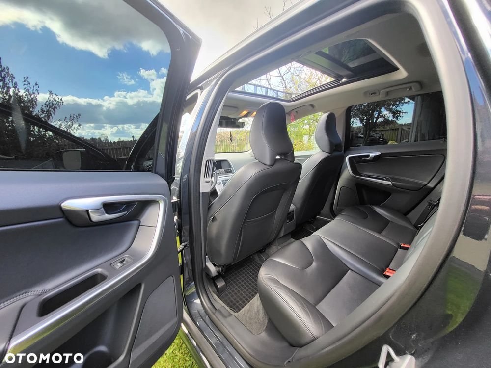 Volvo XC 60 D4 Geartronic Summum - 15