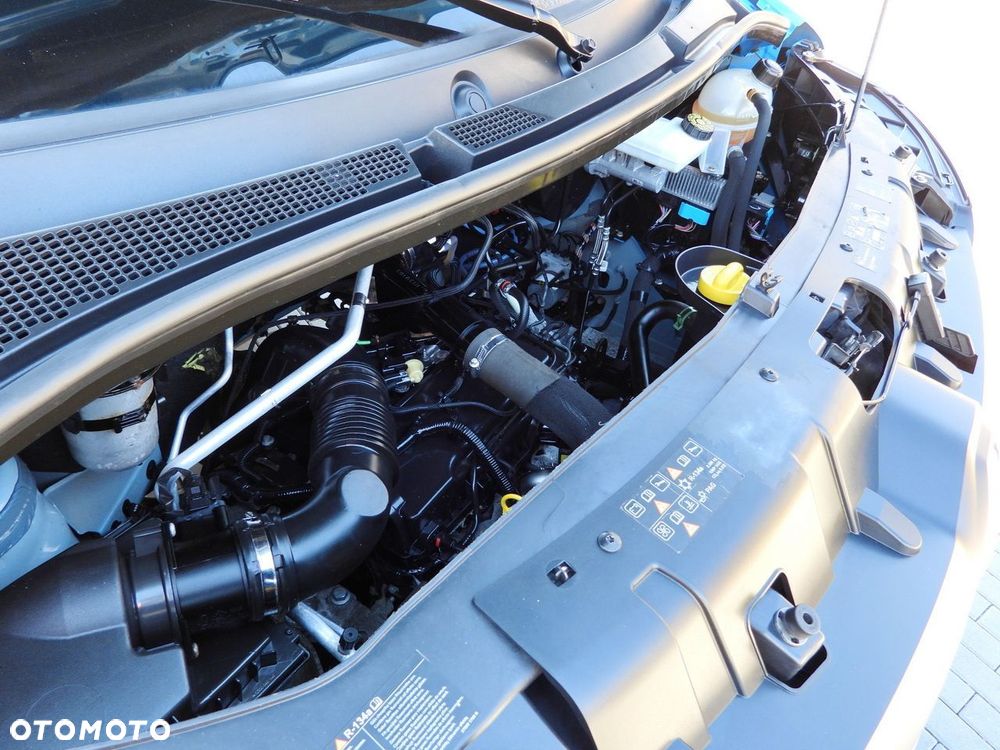 Renault MASTER PLANDEKA WINDA 8 PALET WEBASTO TEMPOMAT LEDY PNEUMATYKA KLIMATYZACJA  165KM - 28