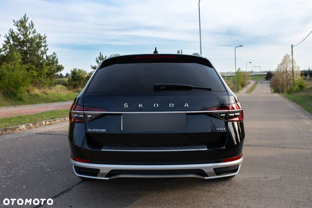 Skoda Superb 2.0 TDI SCR 4x4 Scout DSG - 8